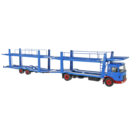 MAN Autotransporter blau